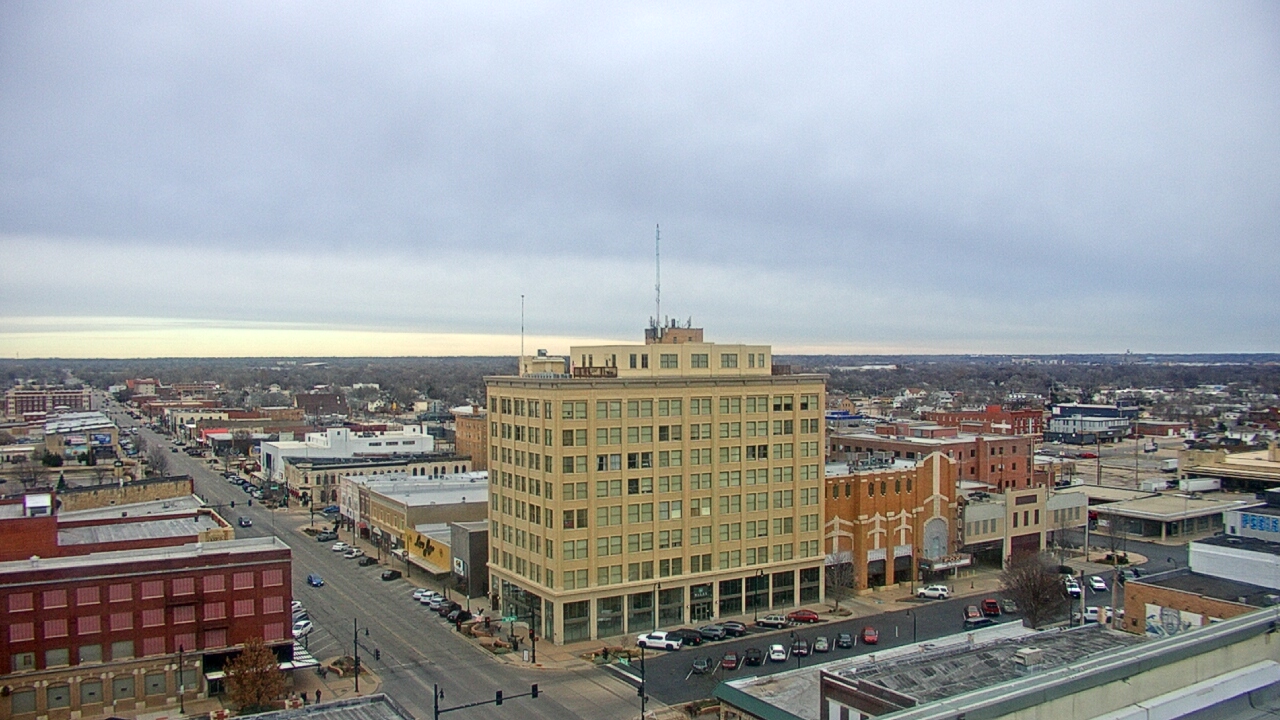 Thumbnail for current weather camera view from First National Bank-Hutchinson in Hutchinson, Kansas