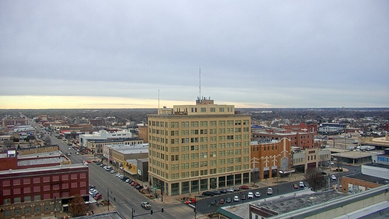 Thumbnail for current weather camera view from First National Bank-Hutchinson in Hutchinson, Kansas