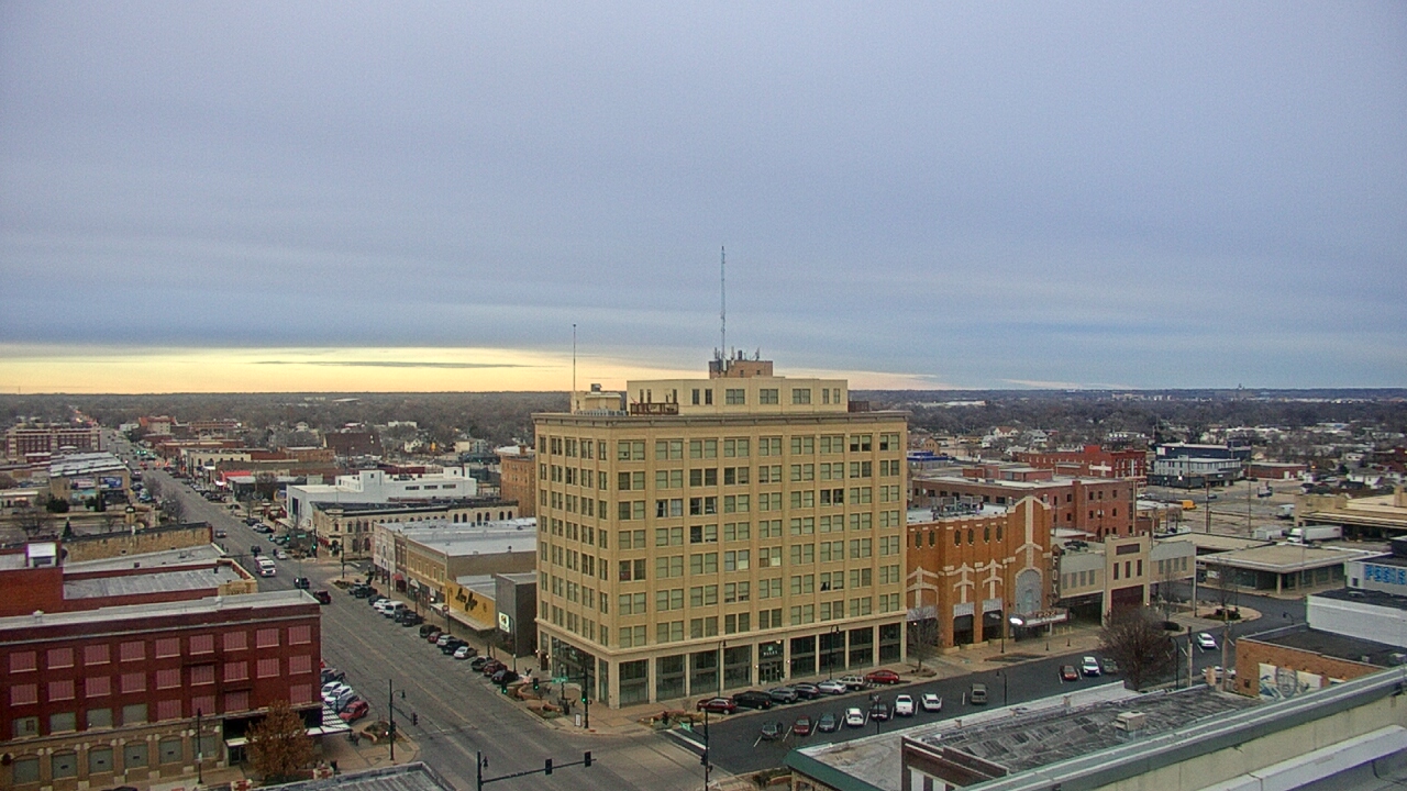 Thumbnail for current weather camera view from First National Bank-Hutchinson in Hutchinson, Kansas