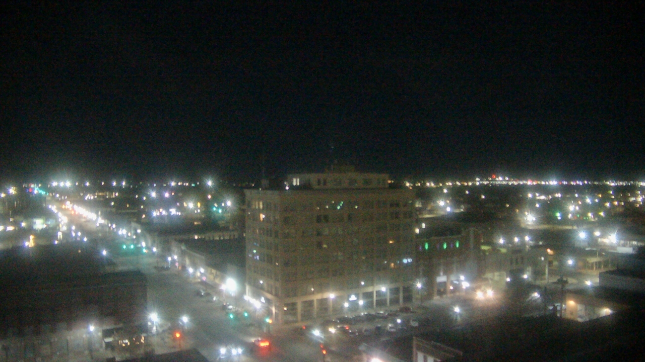 Thumbnail for current weather camera view from First National Bank-Hutchinson in Hutchinson, Kansas