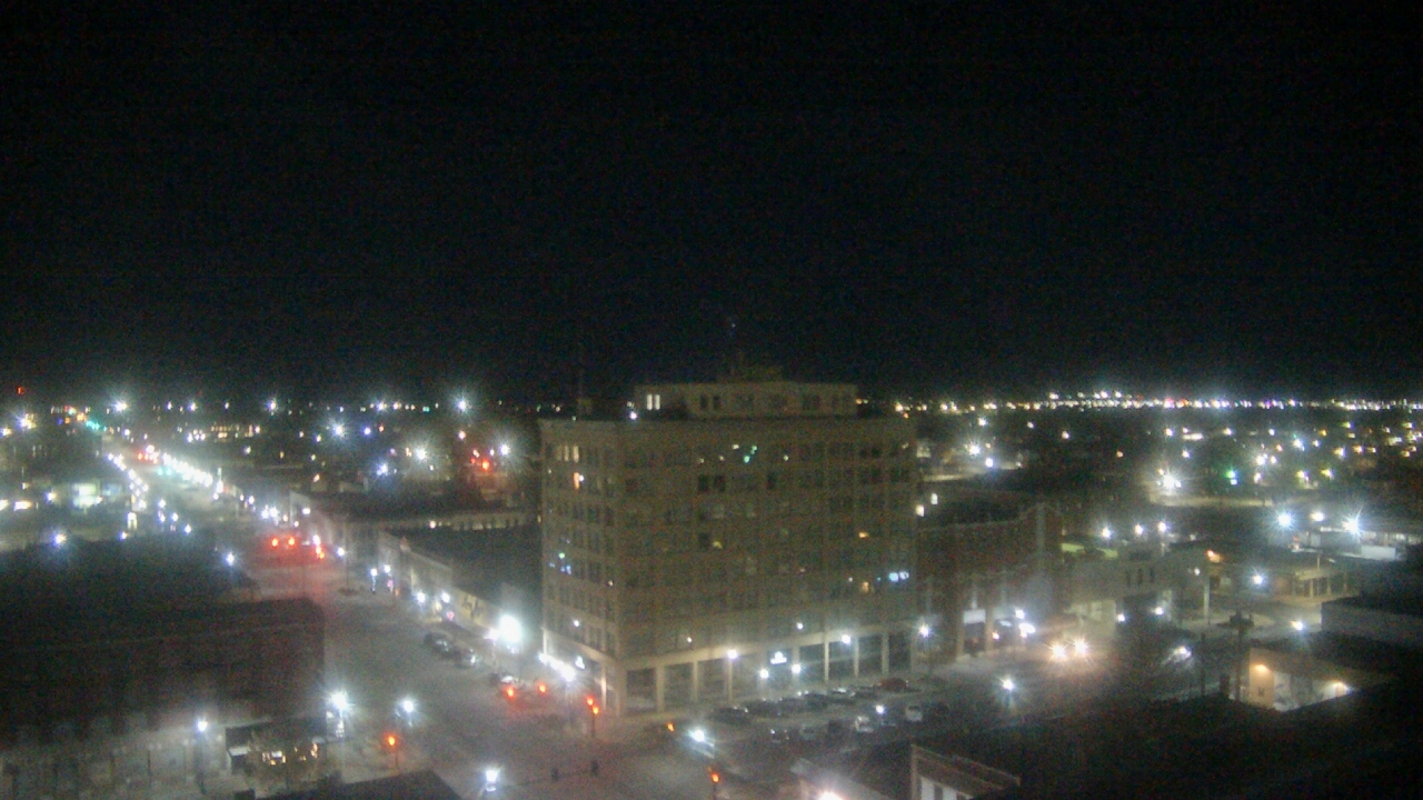 Thumbnail for current weather camera view from First National Bank-Hutchinson in Hutchinson, Kansas