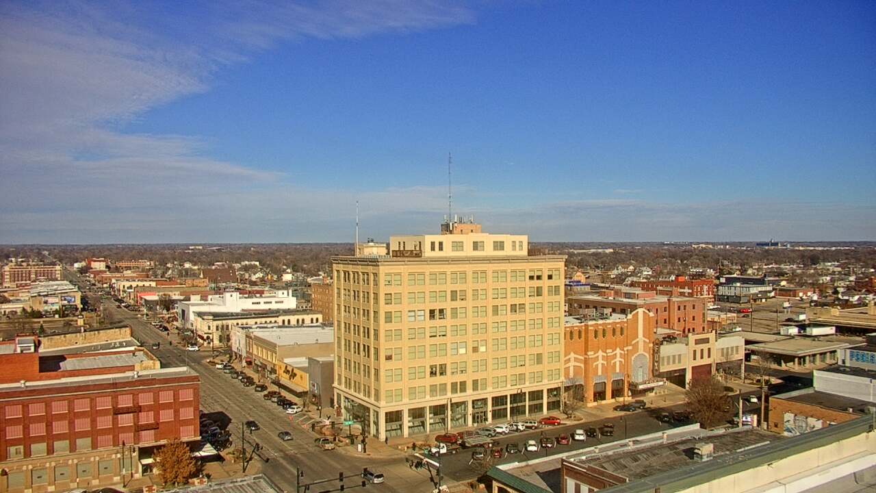 Thumbnail for current weather camera view from First National Bank-Hutchinson in Hutchinson, Kansas