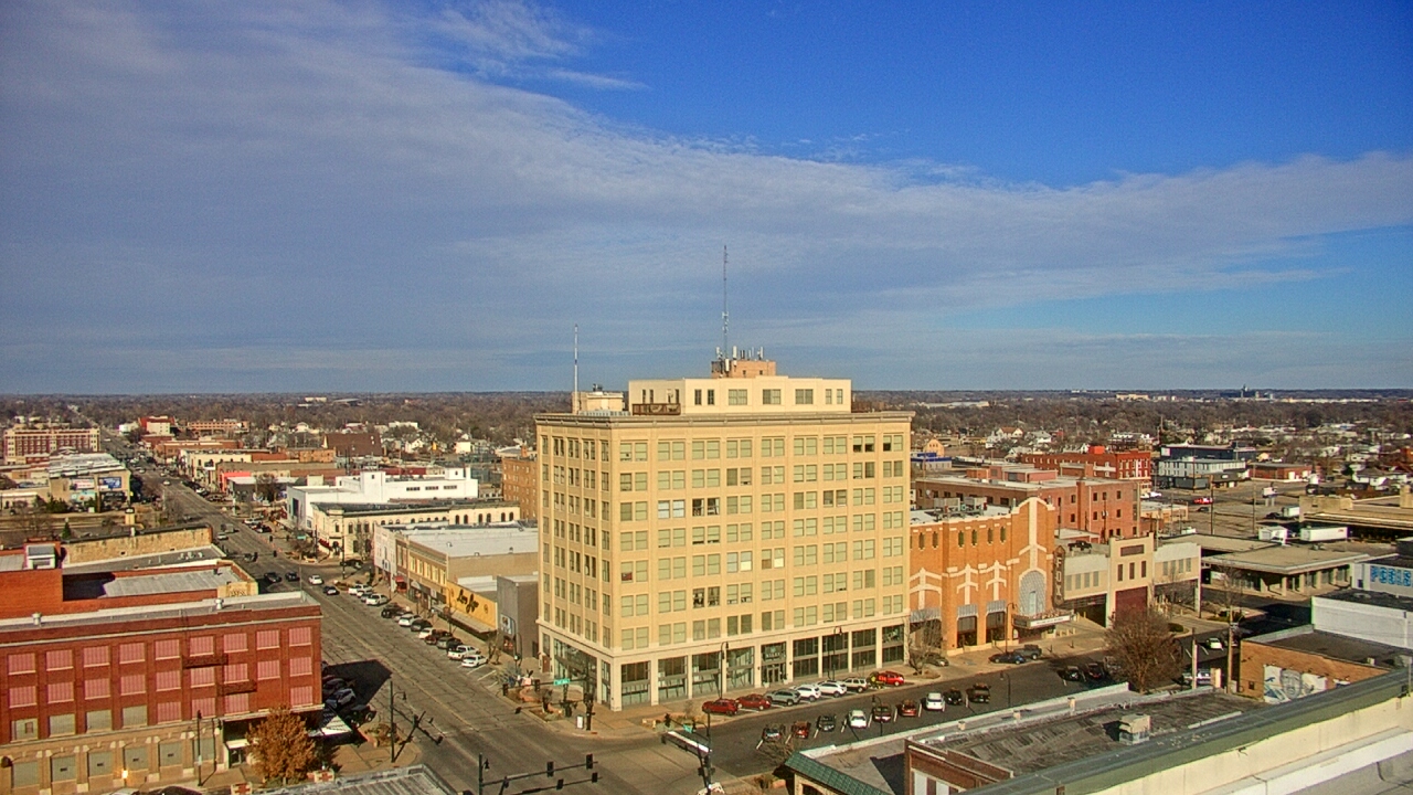 Thumbnail for current weather camera view from First National Bank-Hutchinson in Hutchinson, Kansas