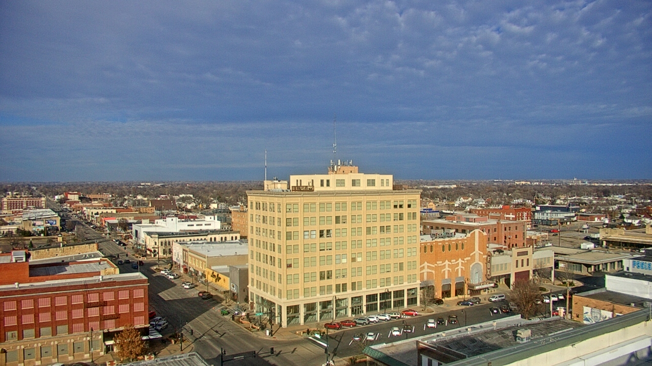 Thumbnail for current weather camera view from First National Bank-Hutchinson in Hutchinson, Kansas