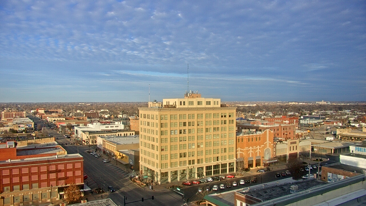 Thumbnail for current weather camera view from First National Bank-Hutchinson in Hutchinson, Kansas