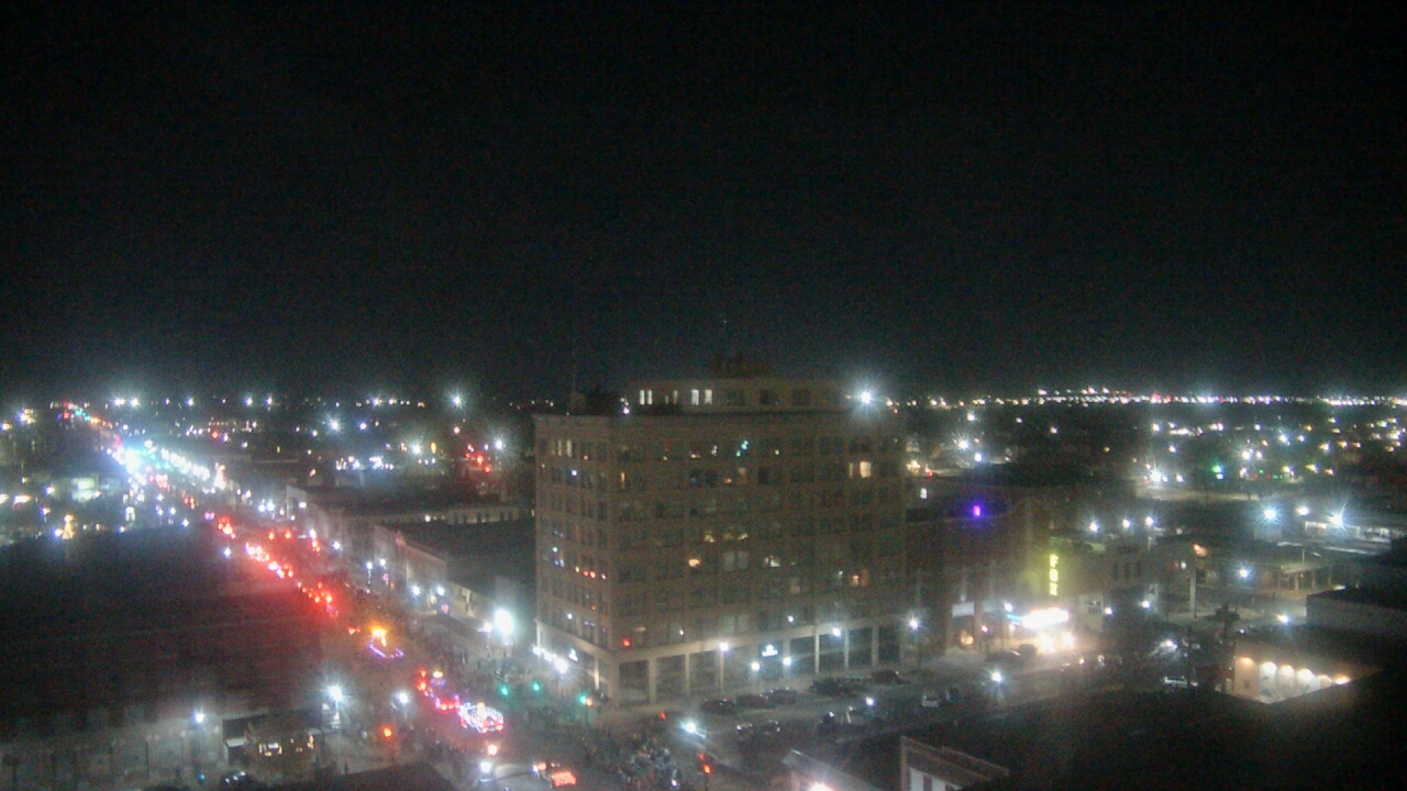 Thumbnail for current weather camera view from First National Bank-Hutchinson in Hutchinson, Kansas