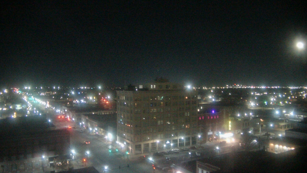 Thumbnail for current weather camera view from First National Bank-Hutchinson in Hutchinson, Kansas