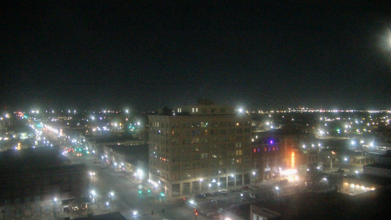 Thumbnail for current weather camera view from First National Bank-Hutchinson in Hutchinson, Kansas