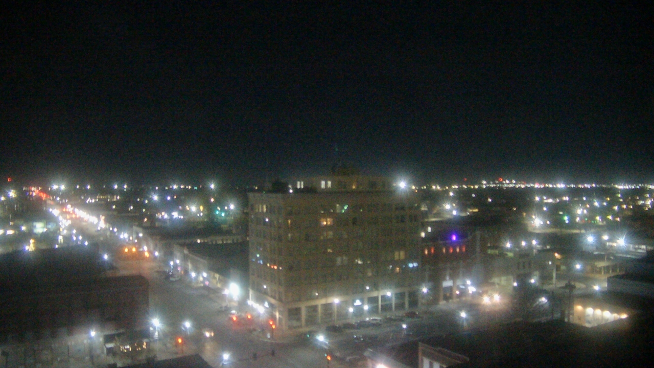 Thumbnail for current weather camera view from First National Bank-Hutchinson in Hutchinson, Kansas