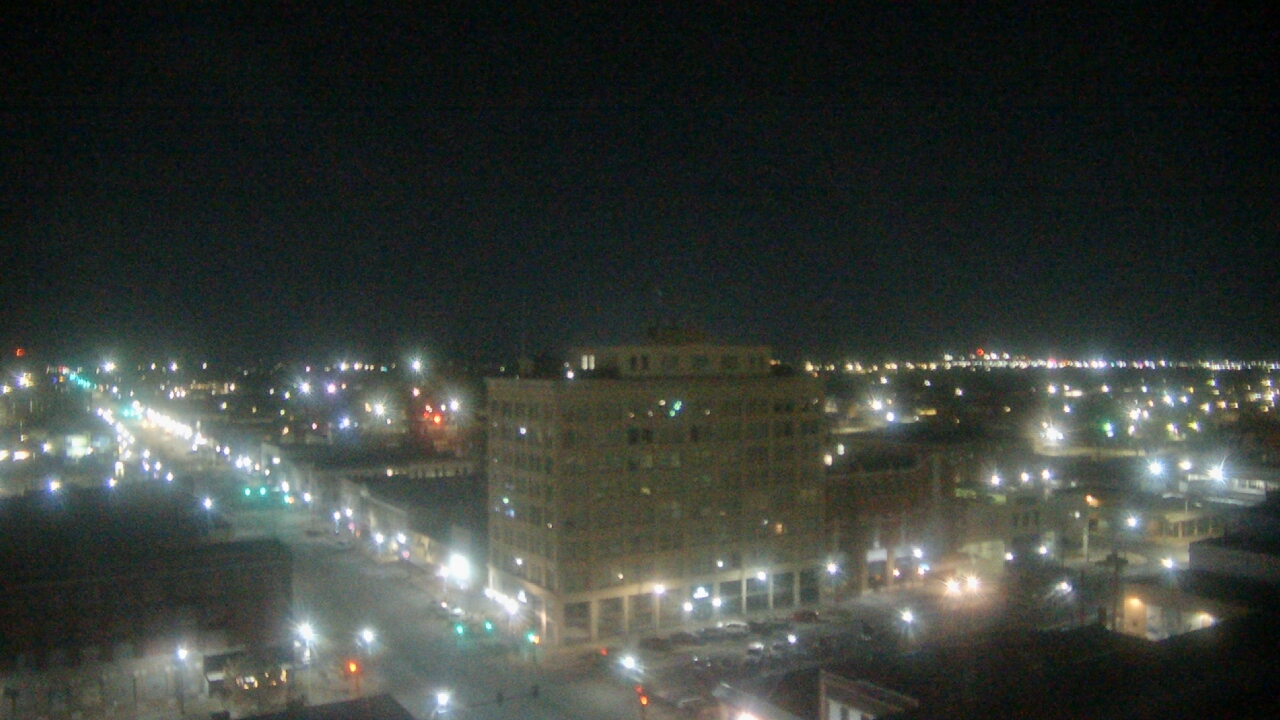 Thumbnail for current weather camera view from First National Bank-Hutchinson in Hutchinson, Kansas