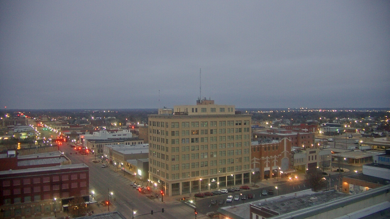 Thumbnail for current weather camera view from First National Bank-Hutchinson in Hutchinson, Kansas