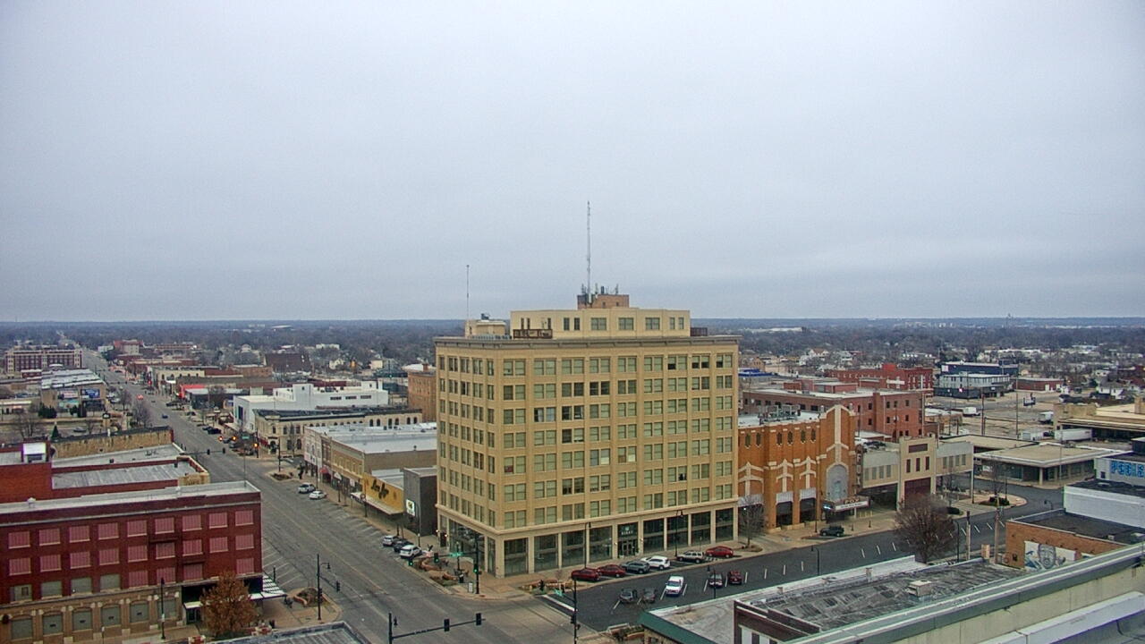 Thumbnail for current weather camera view from First National Bank-Hutchinson in Hutchinson, Kansas