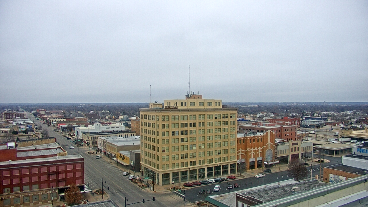 Thumbnail for current weather camera view from First National Bank-Hutchinson in Hutchinson, Kansas