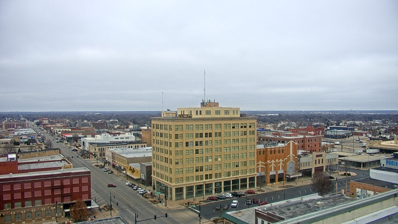 Thumbnail for current weather camera view from First National Bank-Hutchinson in Hutchinson, Kansas
