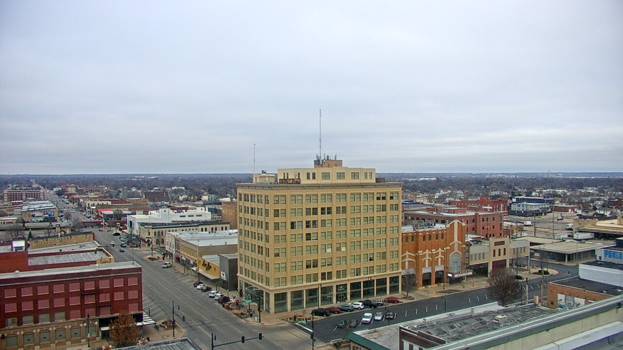 Thumbnail for current weather camera view from First National Bank-Hutchinson in Hutchinson, Kansas