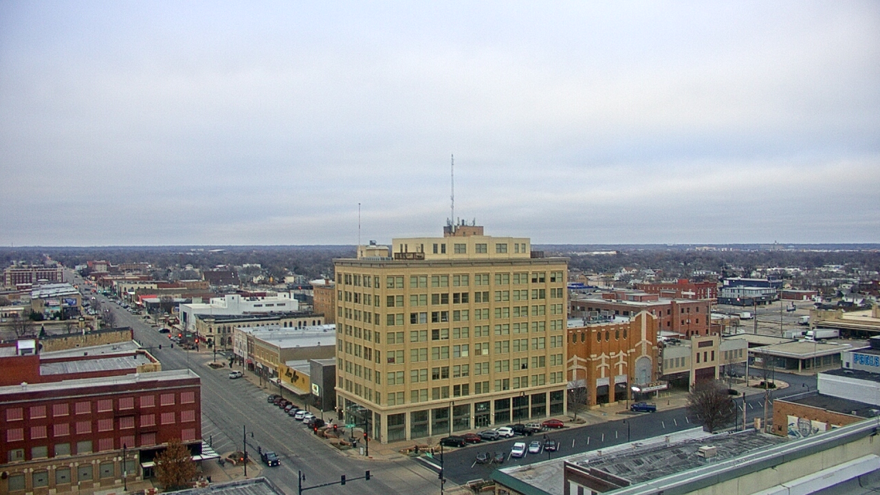 Thumbnail for current weather camera view from First National Bank-Hutchinson in Hutchinson, Kansas