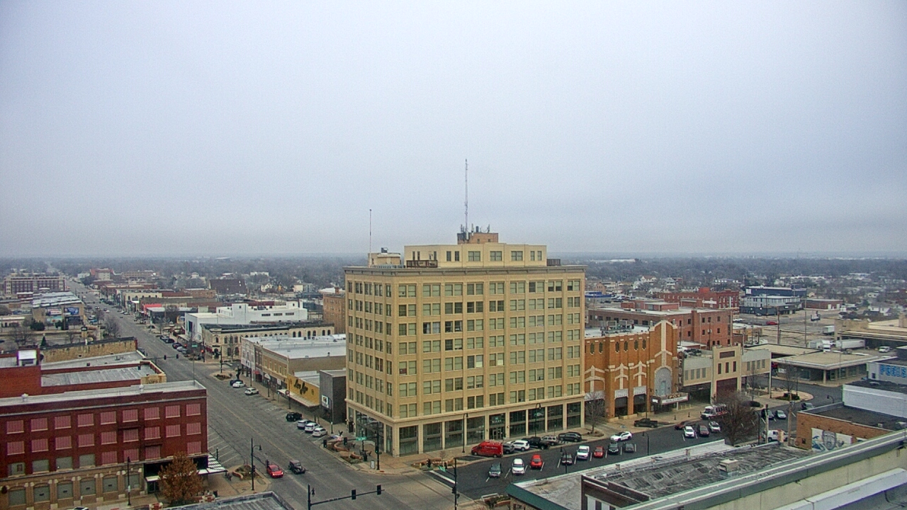 Thumbnail for current weather camera view from First National Bank-Hutchinson in Hutchinson, Kansas