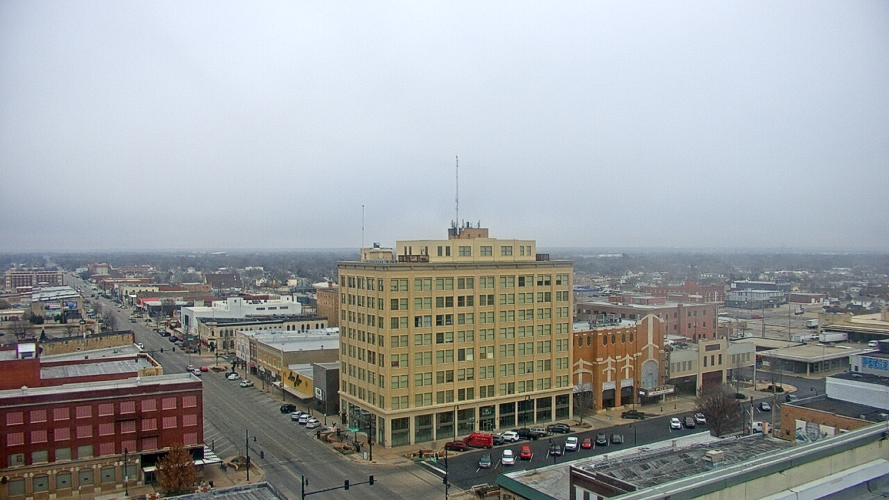 Thumbnail for current weather camera view from First National Bank-Hutchinson in Hutchinson, Kansas