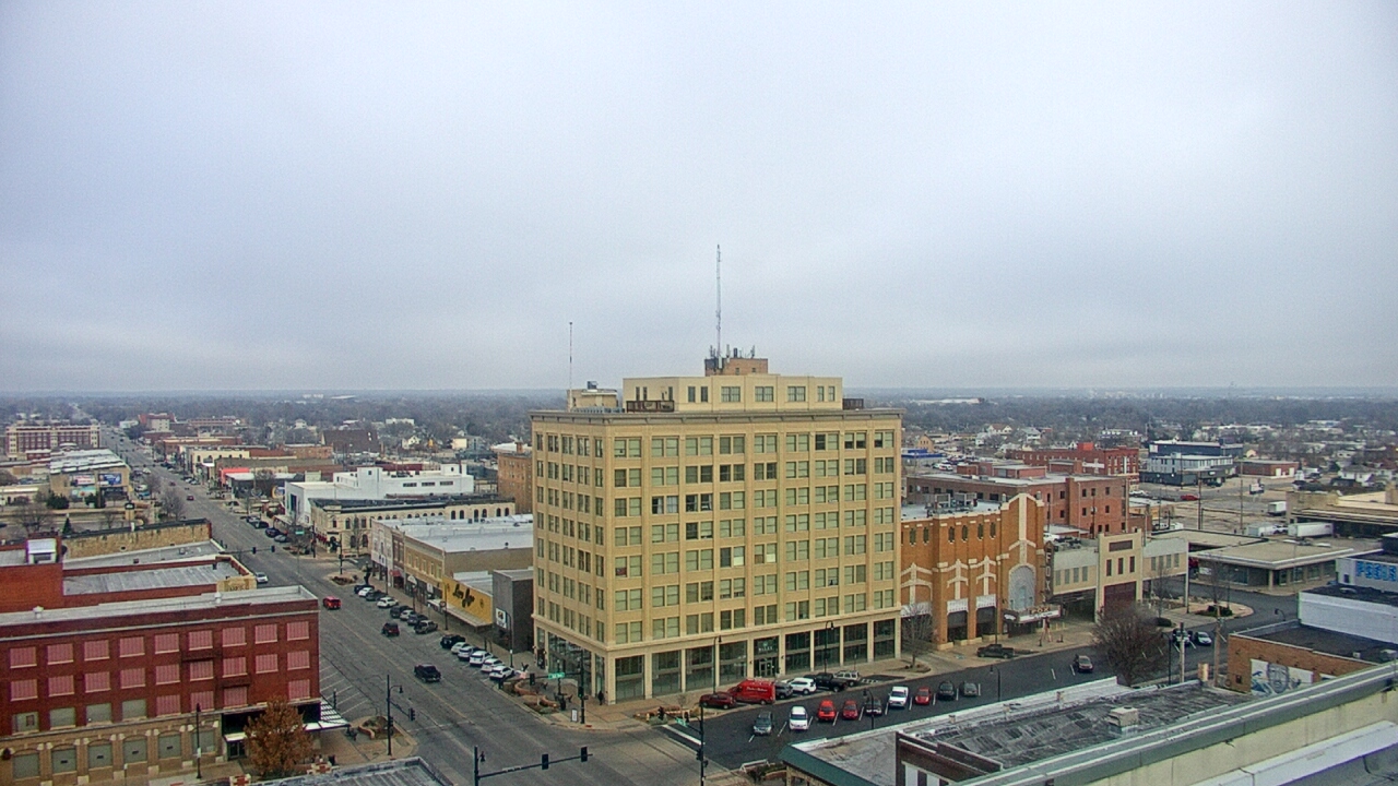 Thumbnail for current weather camera view from First National Bank-Hutchinson in Hutchinson, Kansas
