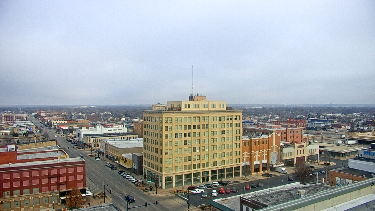 Thumbnail for current weather camera view from First National Bank-Hutchinson in Hutchinson, Kansas