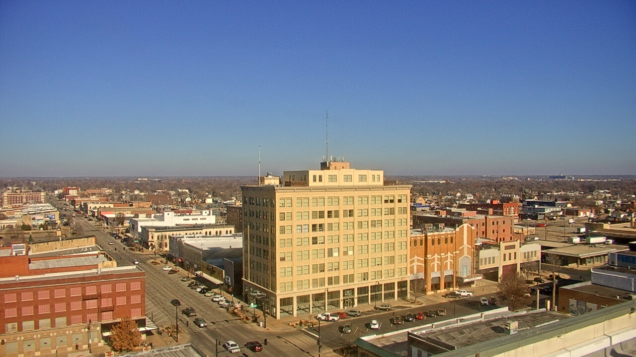 Thumbnail for current weather camera view from First National Bank-Hutchinson in Hutchinson, Kansas