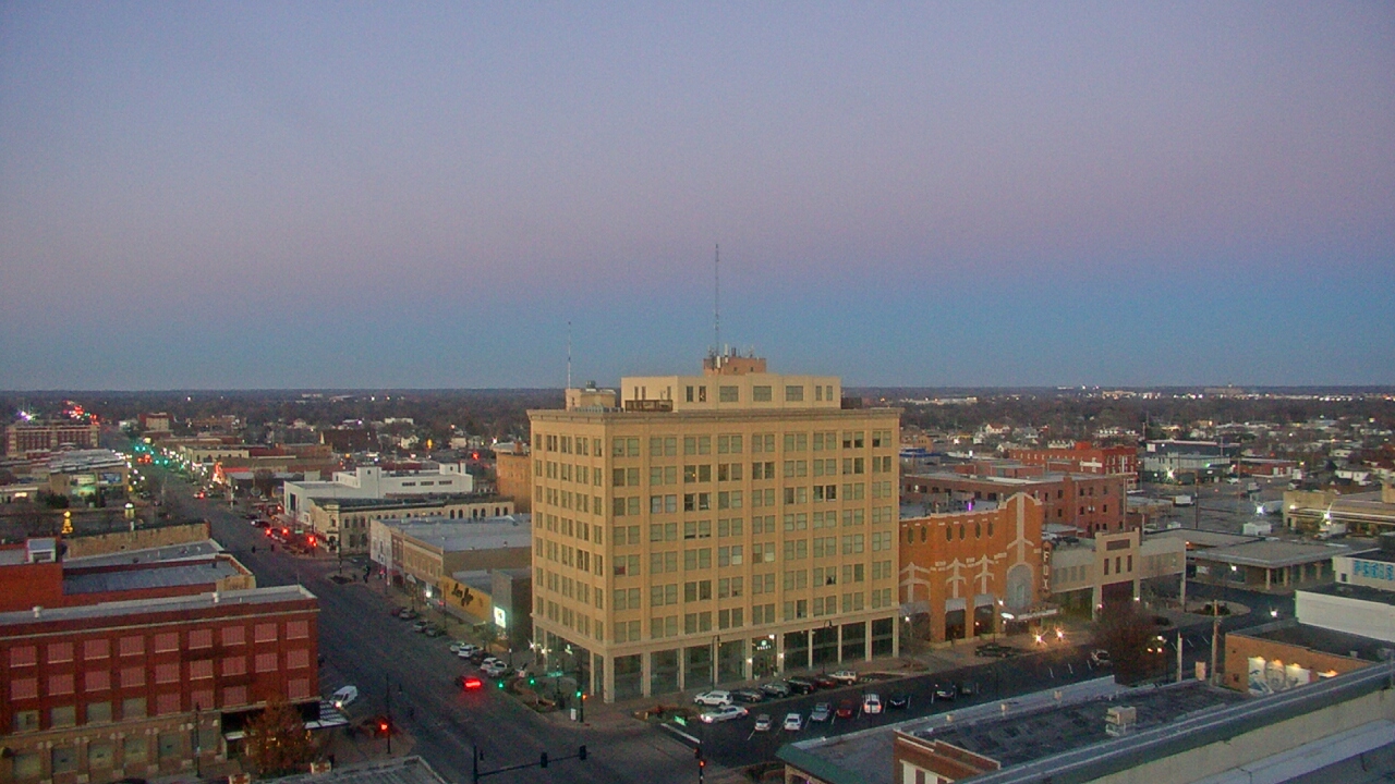 Thumbnail for current weather camera view from First National Bank-Hutchinson in Hutchinson, Kansas