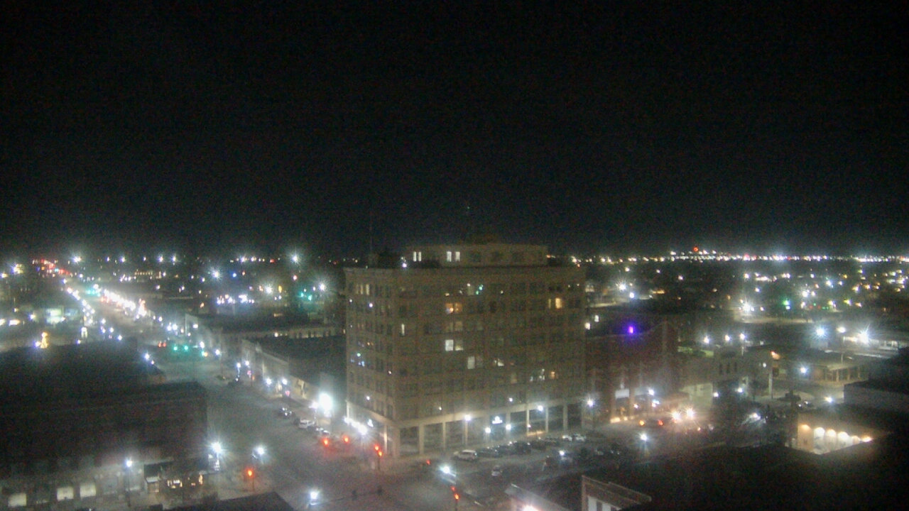 Thumbnail for current weather camera view from First National Bank-Hutchinson in Hutchinson, Kansas