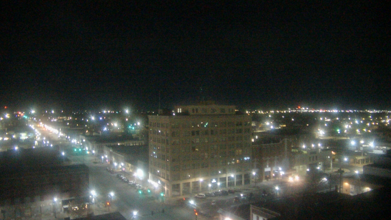 Thumbnail for current weather camera view from First National Bank-Hutchinson in Hutchinson, Kansas