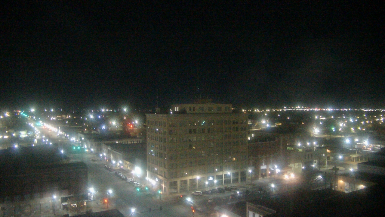 Thumbnail for current weather camera view from First National Bank-Hutchinson in Hutchinson, Kansas