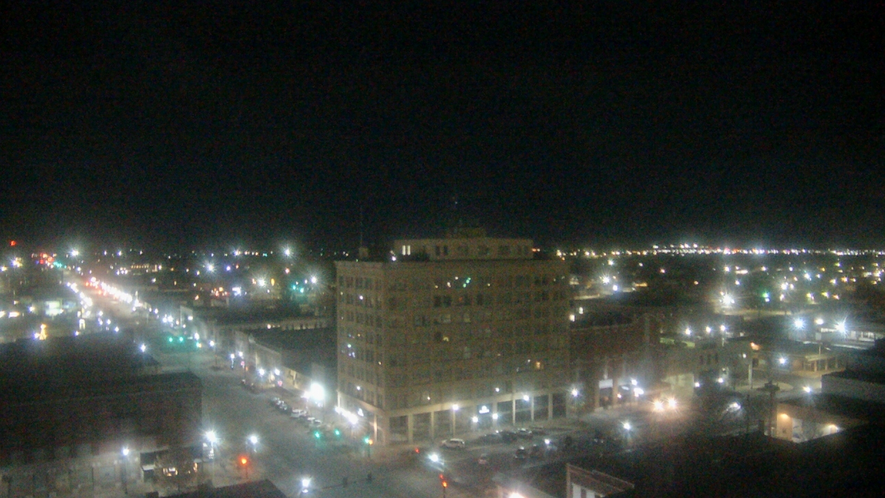 Thumbnail for current weather camera view from First National Bank-Hutchinson in Hutchinson, Kansas