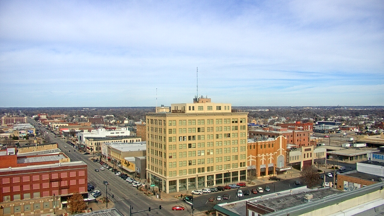 Thumbnail for current weather camera view from First National Bank-Hutchinson in Hutchinson, Kansas