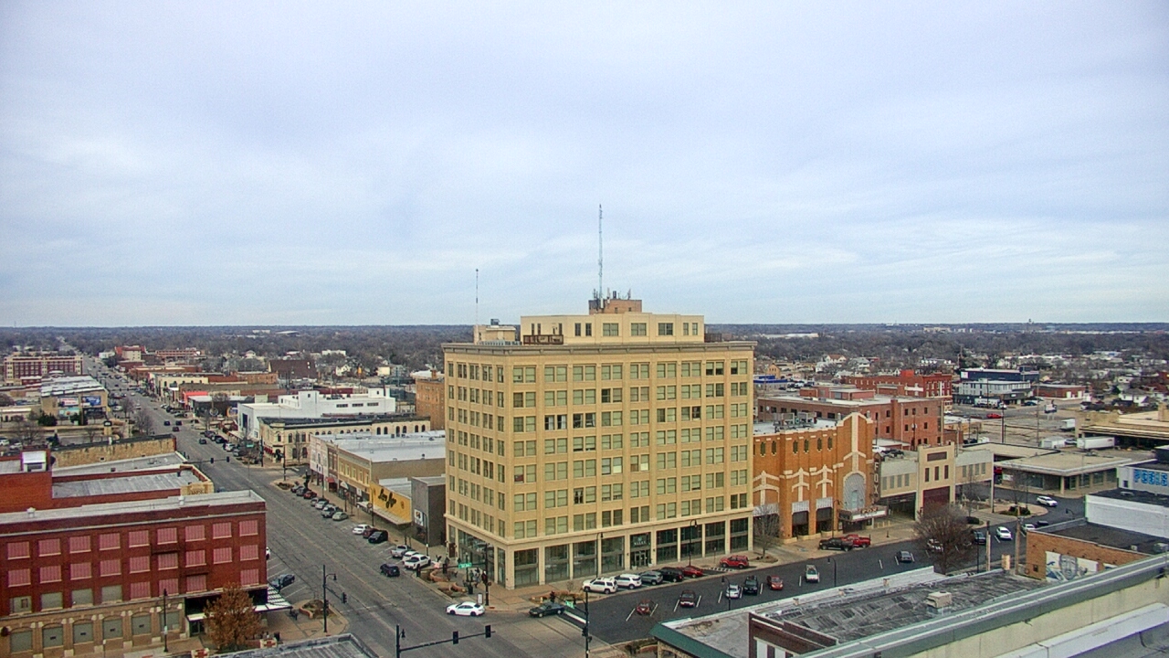 Thumbnail for current weather camera view from First National Bank-Hutchinson in Hutchinson, Kansas