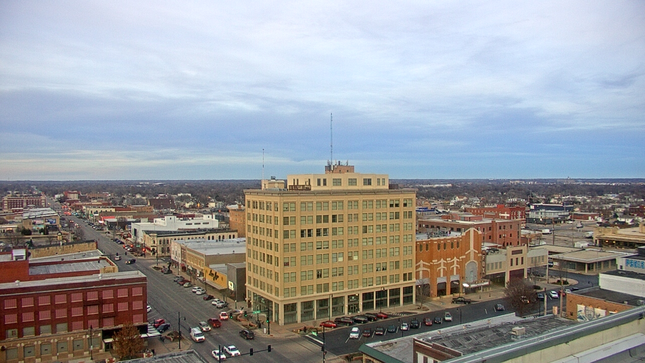 Thumbnail for current weather camera view from First National Bank-Hutchinson in Hutchinson, Kansas