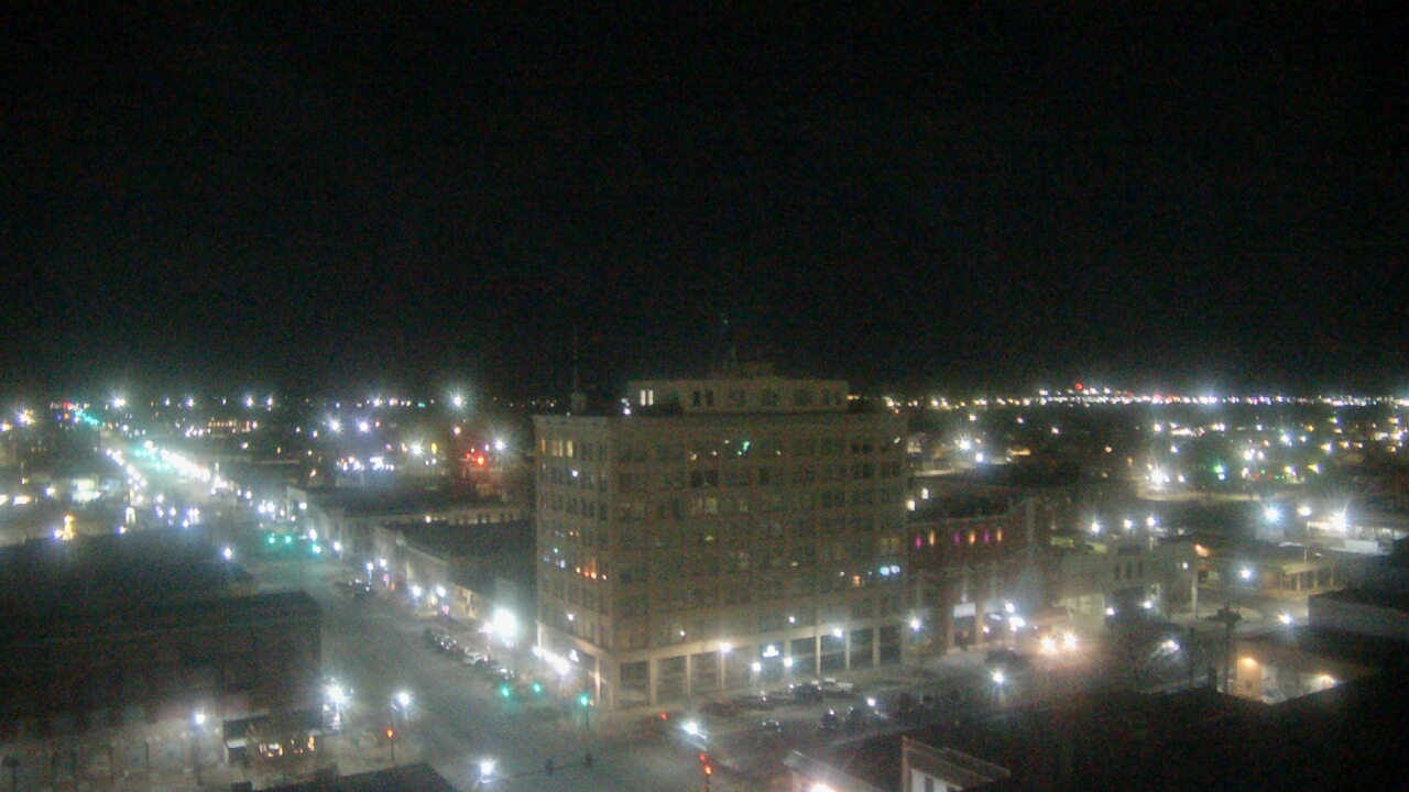 Thumbnail for current weather camera view from First National Bank-Hutchinson in Hutchinson, Kansas