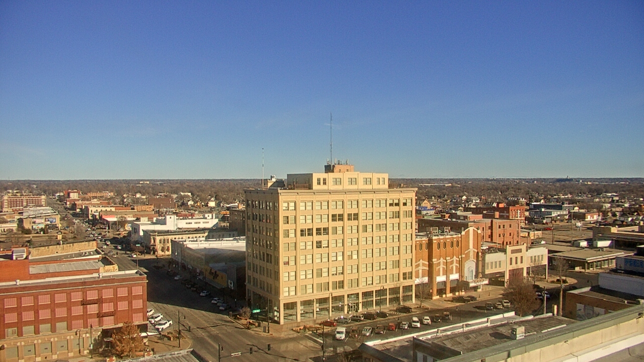 Thumbnail for current weather camera view from First National Bank-Hutchinson in Hutchinson, Kansas