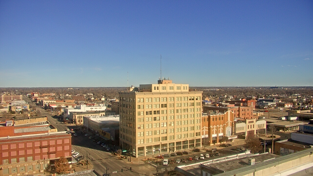 Thumbnail for current weather camera view from First National Bank-Hutchinson in Hutchinson, Kansas
