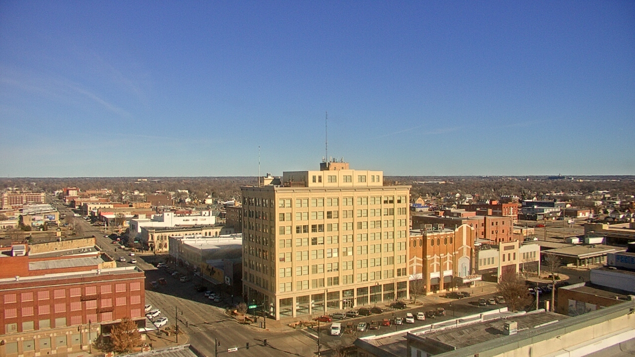 Thumbnail for current weather camera view from First National Bank-Hutchinson in Hutchinson, Kansas