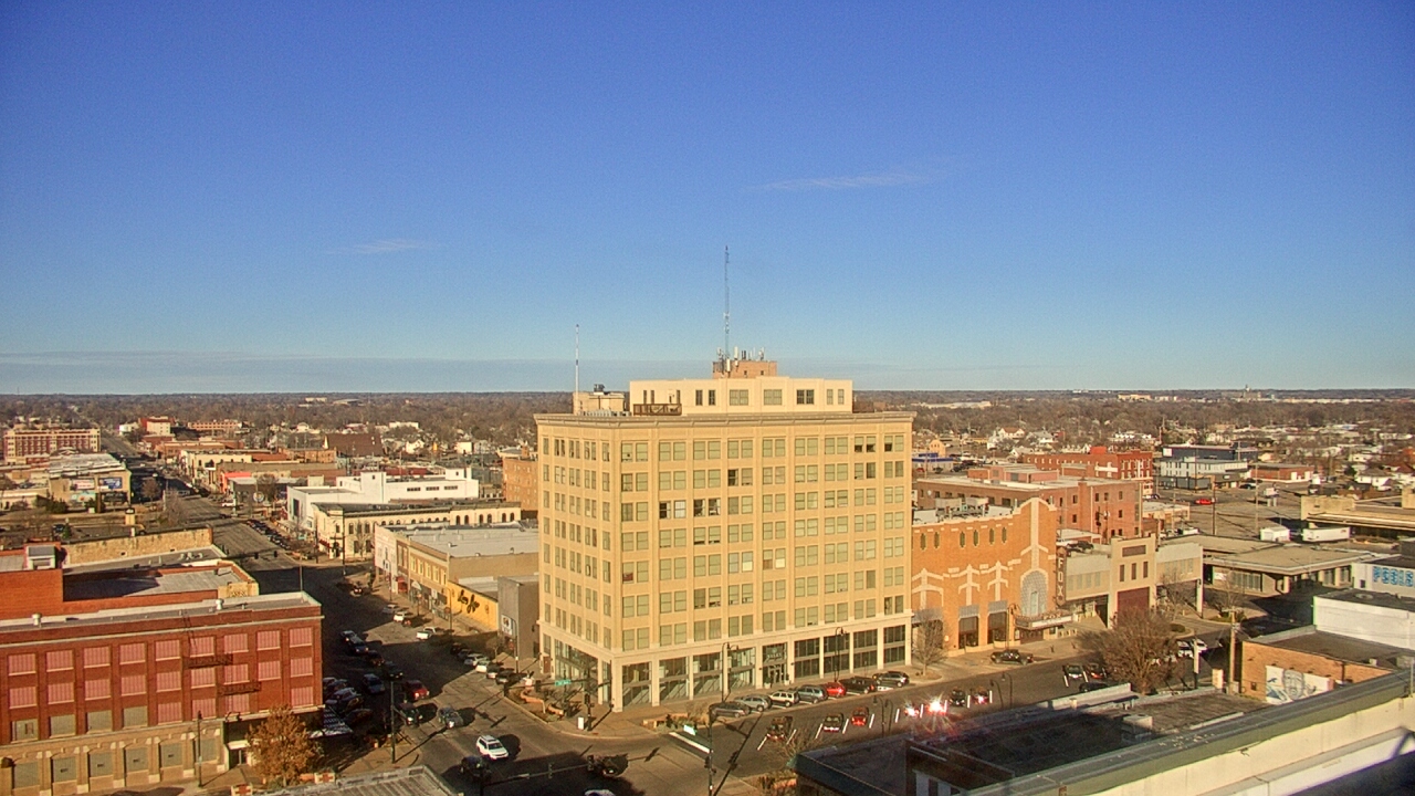 Thumbnail for current weather camera view from First National Bank-Hutchinson in Hutchinson, Kansas
