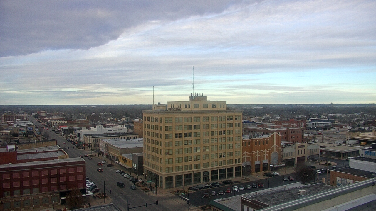 Thumbnail for current weather camera view from First National Bank-Hutchinson in Hutchinson, Kansas