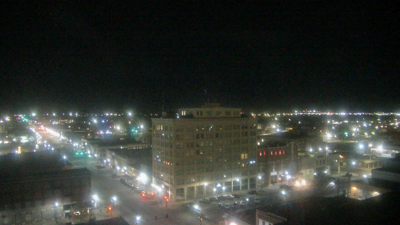 Thumbnail for current weather camera view from First National Bank-Hutchinson in Hutchinson, Kansas