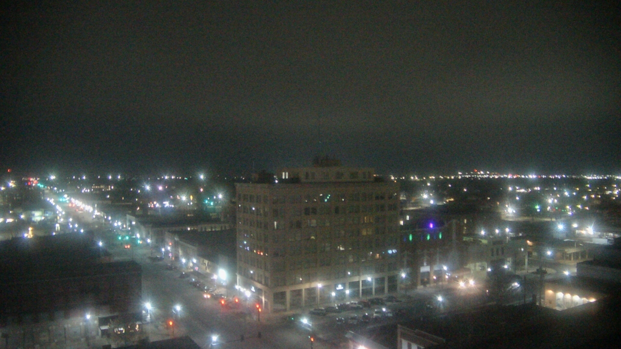 Thumbnail for current weather camera view from First National Bank-Hutchinson in Hutchinson, Kansas