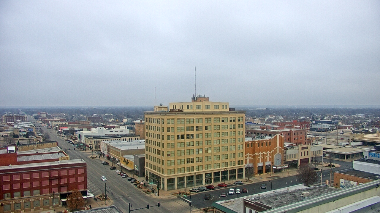 Thumbnail for current weather camera view from First National Bank-Hutchinson in Hutchinson, Kansas
