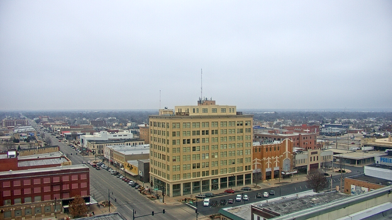 Thumbnail for current weather camera view from First National Bank-Hutchinson in Hutchinson, Kansas