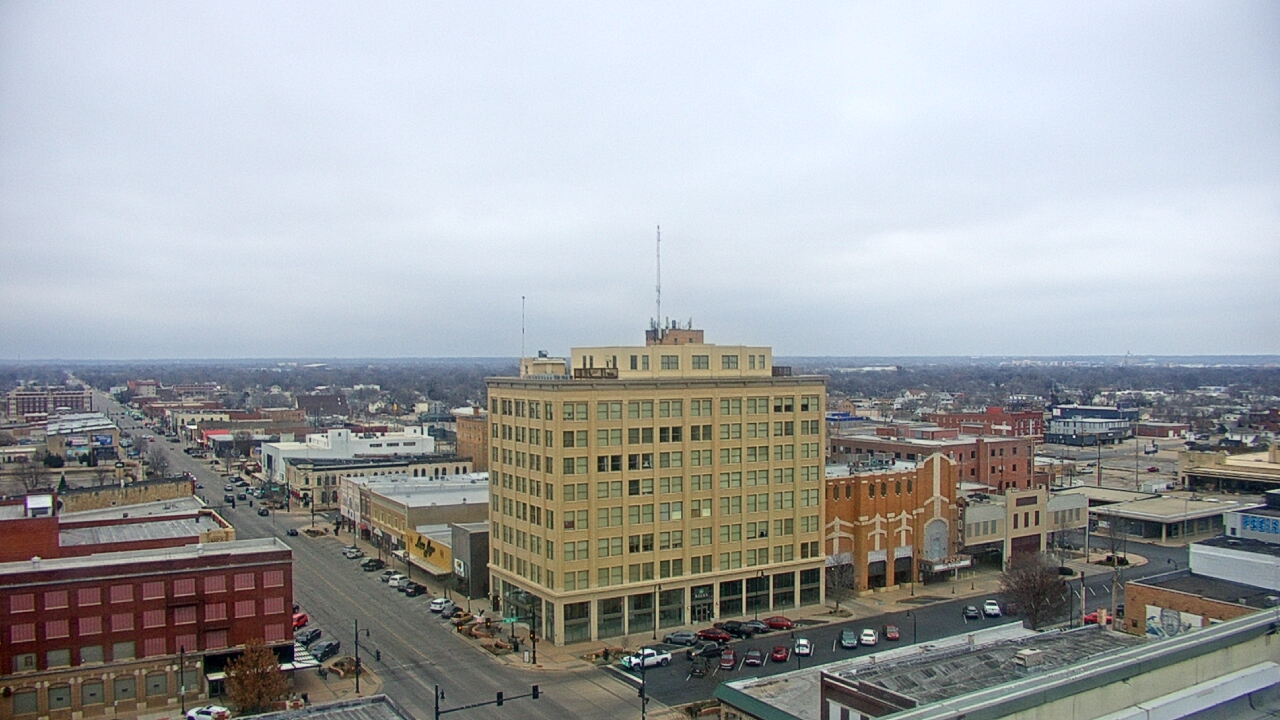 Thumbnail for current weather camera view from First National Bank-Hutchinson in Hutchinson, Kansas