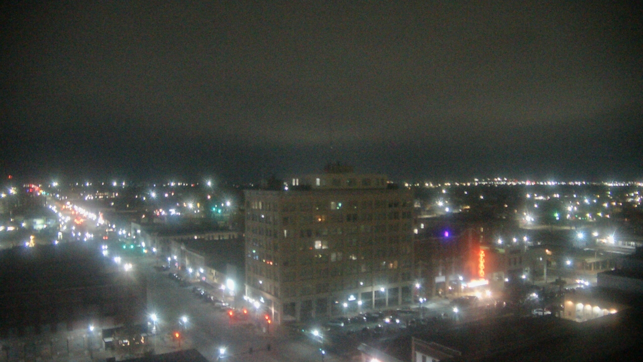 Thumbnail for current weather camera view from First National Bank-Hutchinson in Hutchinson, Kansas
