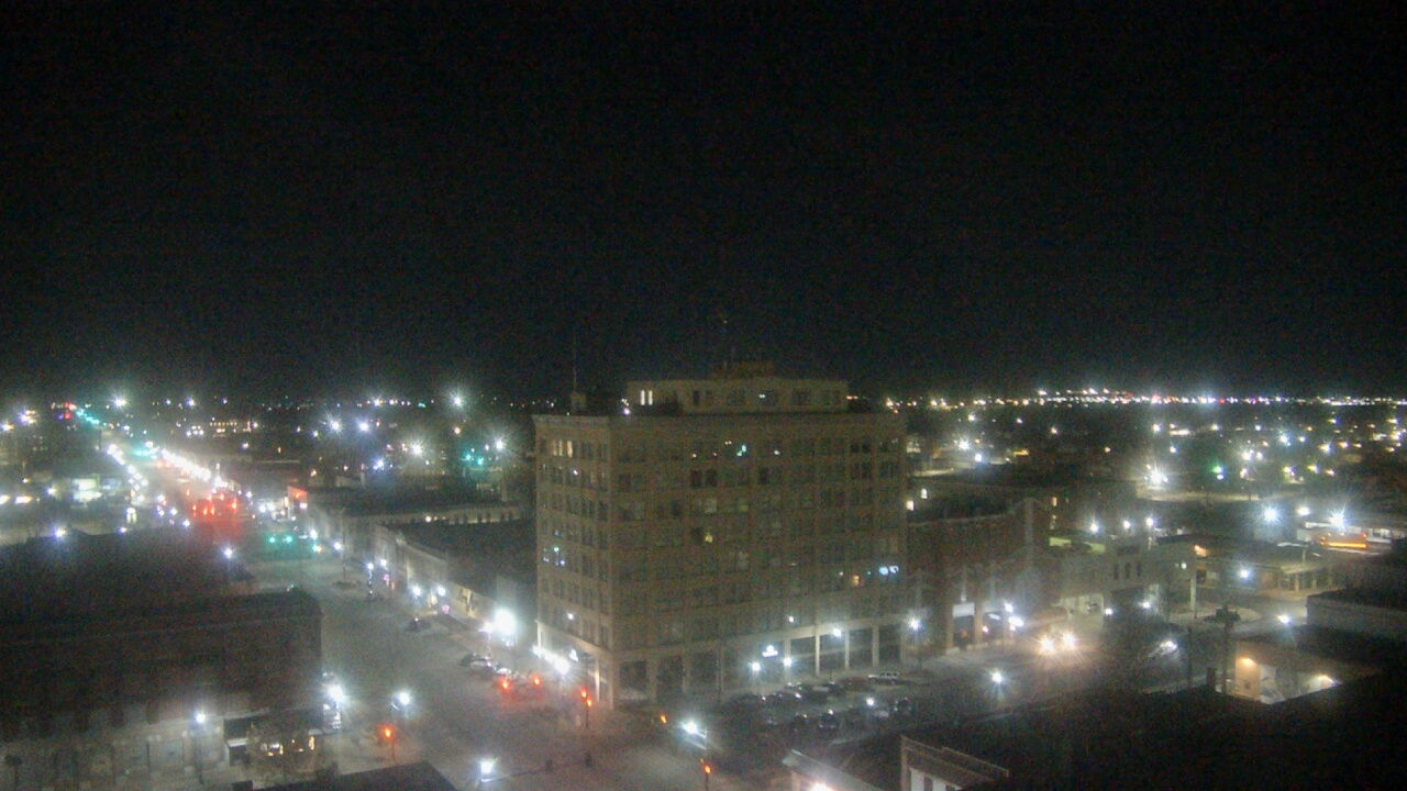 Thumbnail for current weather camera view from First National Bank-Hutchinson in Hutchinson, Kansas