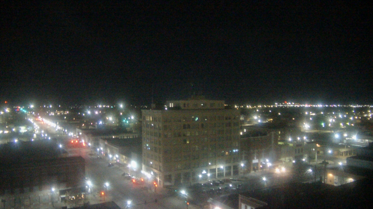 Thumbnail for current weather camera view from First National Bank-Hutchinson in Hutchinson, Kansas