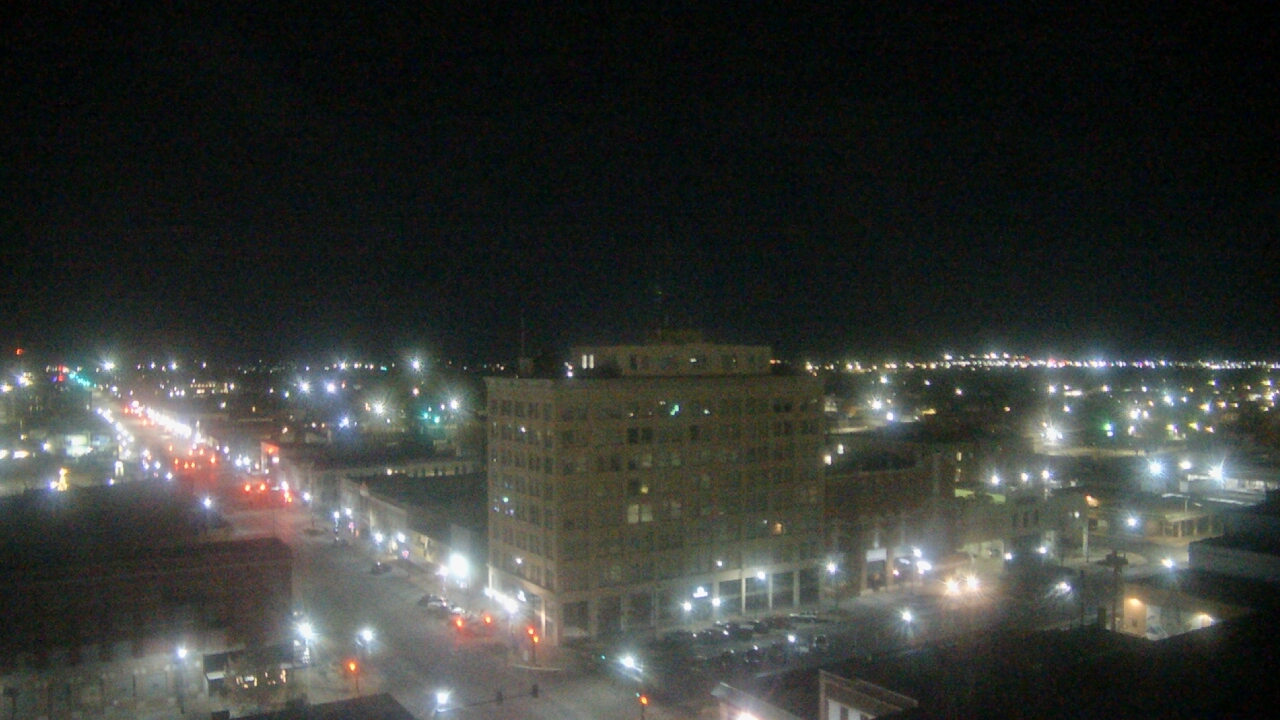 Thumbnail for current weather camera view from First National Bank-Hutchinson in Hutchinson, Kansas