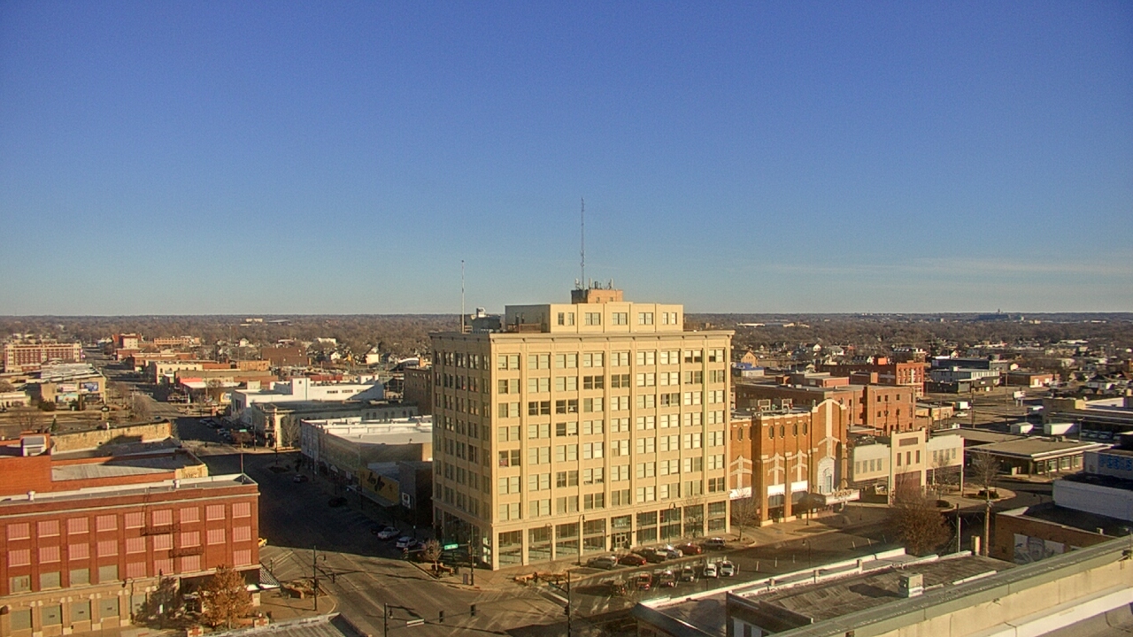 Thumbnail for current weather camera view from First National Bank-Hutchinson in Hutchinson, Kansas
