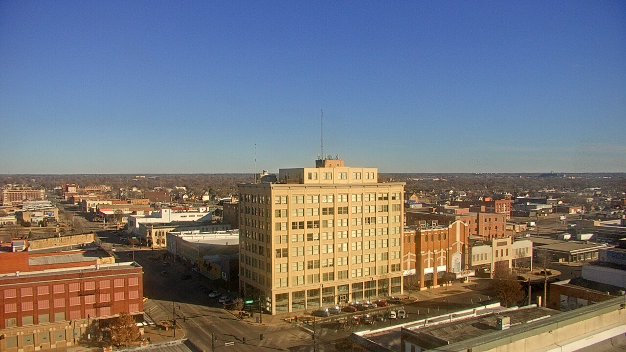 Thumbnail for current weather camera view from First National Bank-Hutchinson in Hutchinson, Kansas